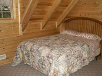 Wyrick's Hillside Lodges and Cabins in Hocking Hills - Bedroom